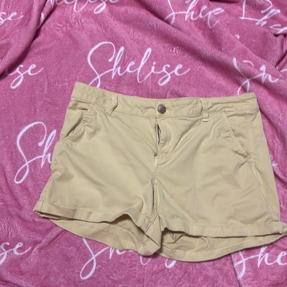 Juniors SO shorts size 13 denim yellow two pockets in front